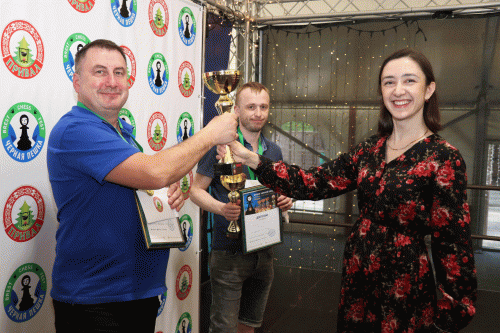 Кубок за блиц победителю