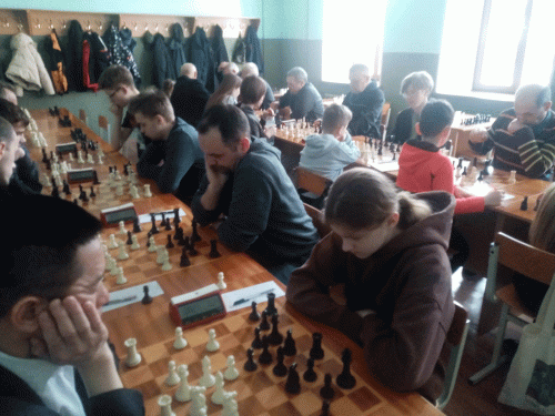 Играет Ксения Богуш